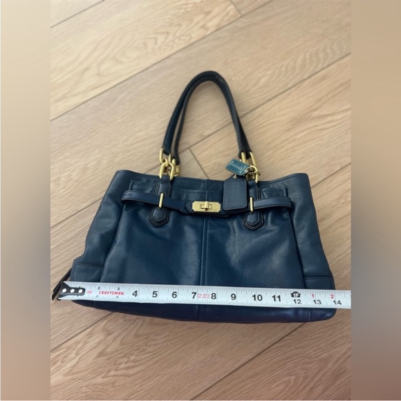 Coach Chelsea Jayden navy leather shoulder bag with gold toned hardware - Picture 13 of 14